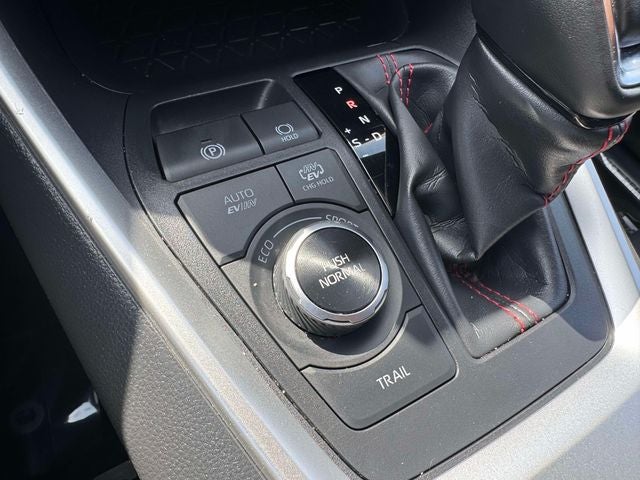 2024 Toyota RAV4 Prime SE