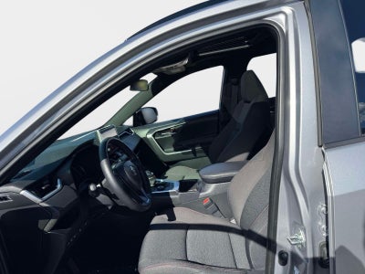 2024 Toyota RAV4 Prime SE