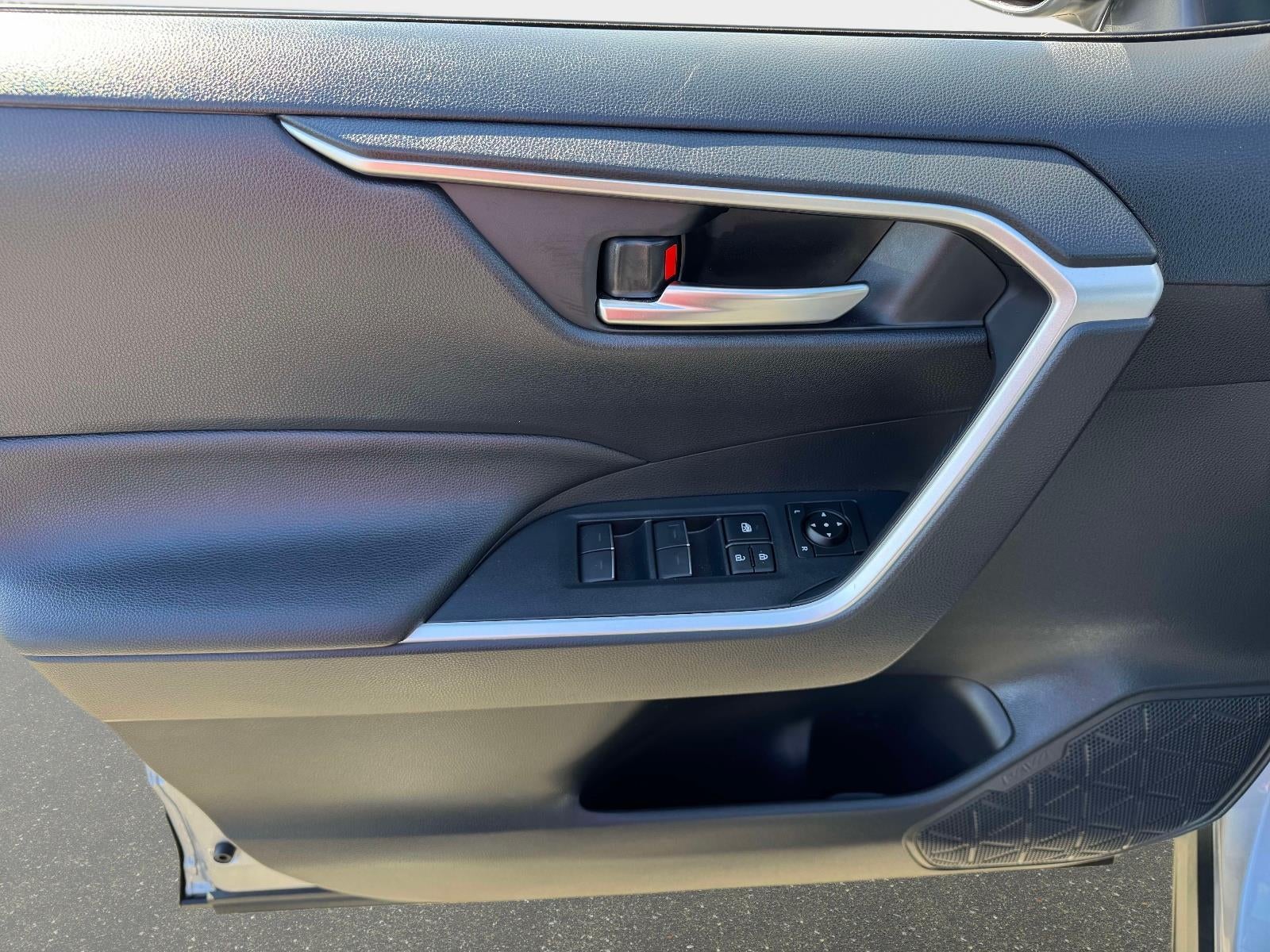 2024 Toyota RAV4 Prime SE