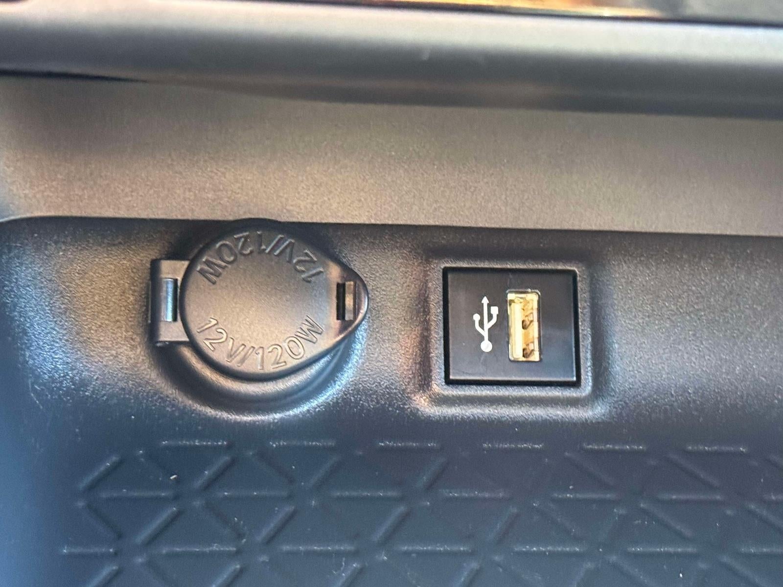 2024 Toyota RAV4 Prime SE