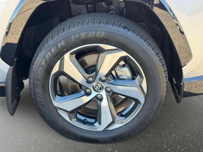 2024 Toyota RAV4 Prime SE