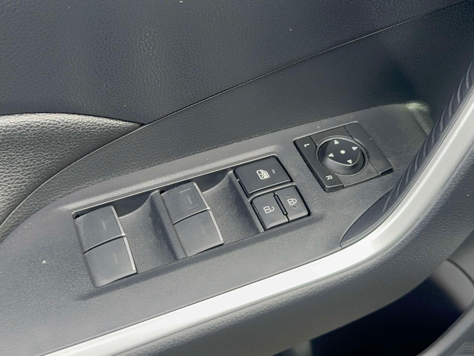 2023 Toyota RAV4 Prime SE