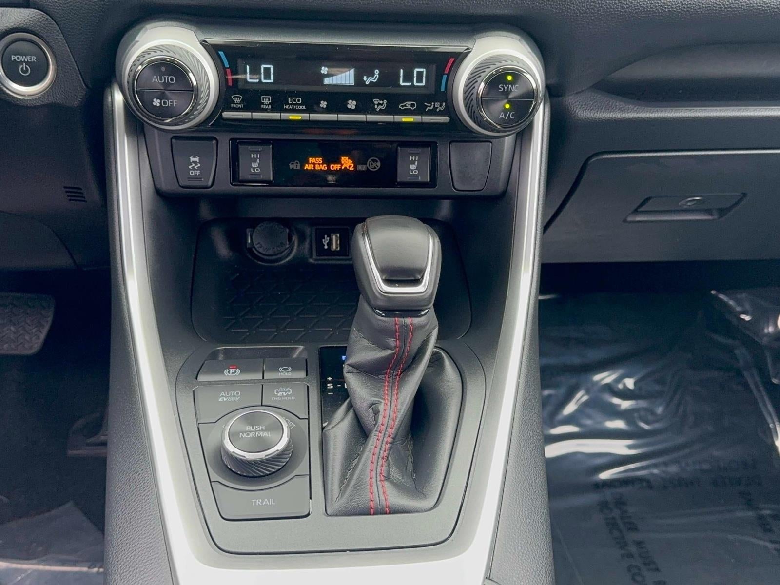 2024 Toyota RAV4 Prime SE