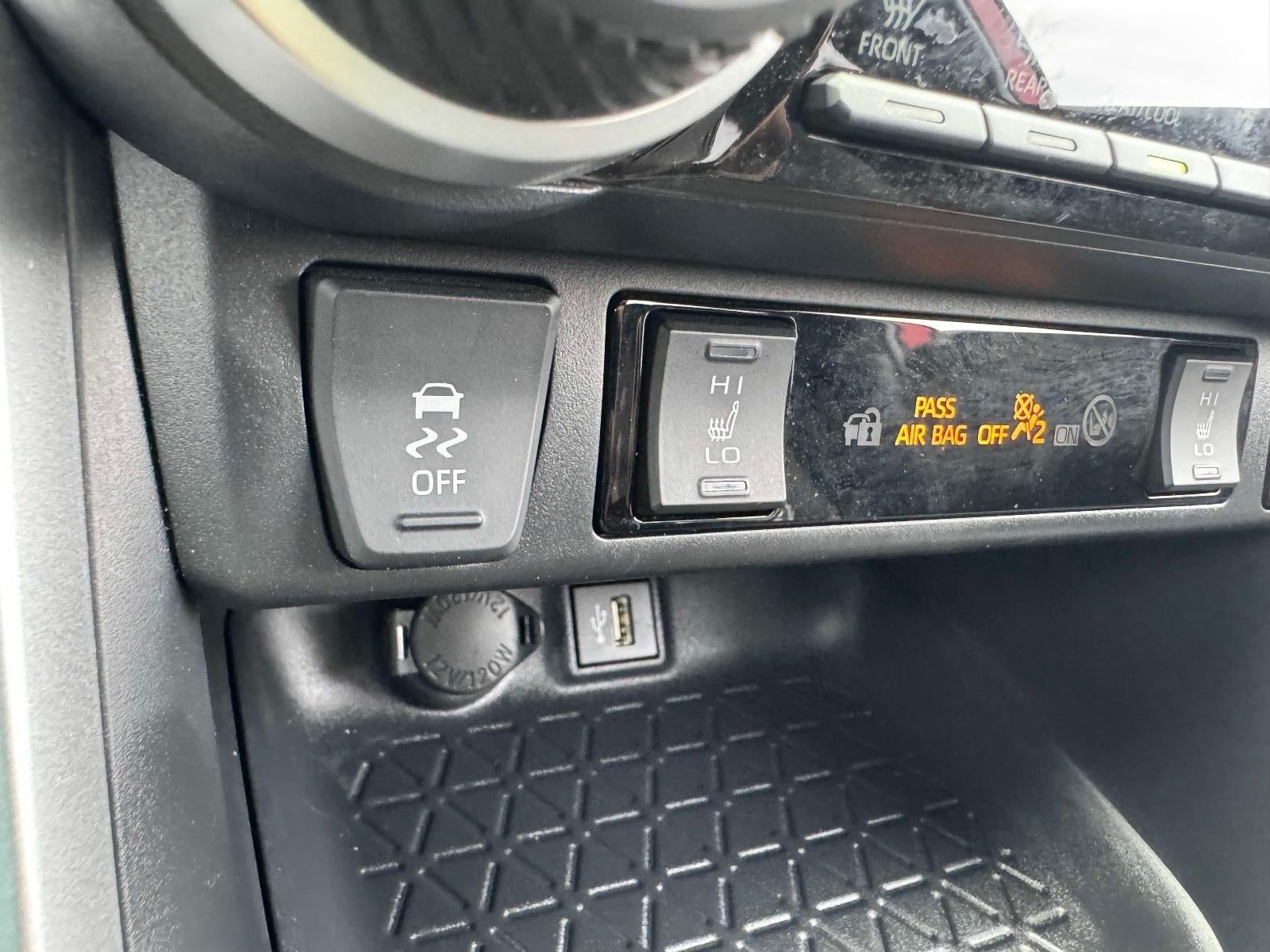 2024 Toyota RAV4 Prime SE