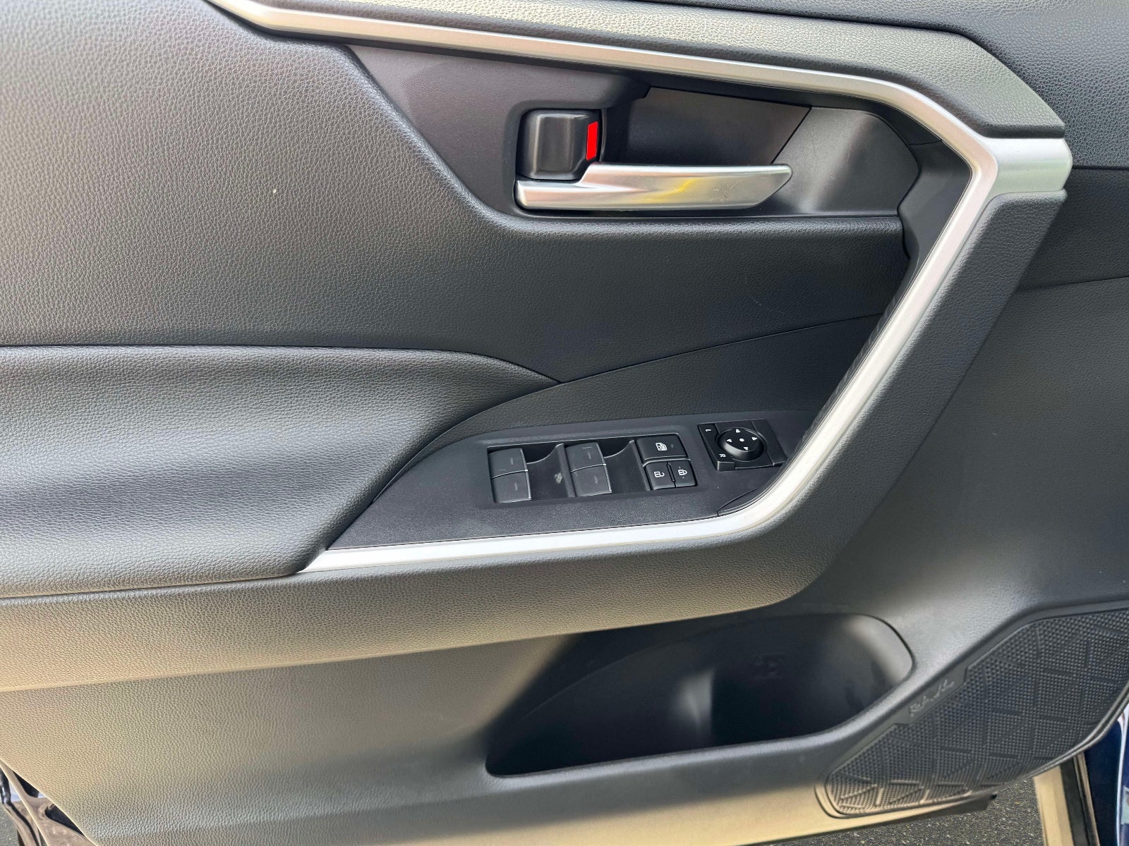 2023 Toyota RAV4 Prime SE