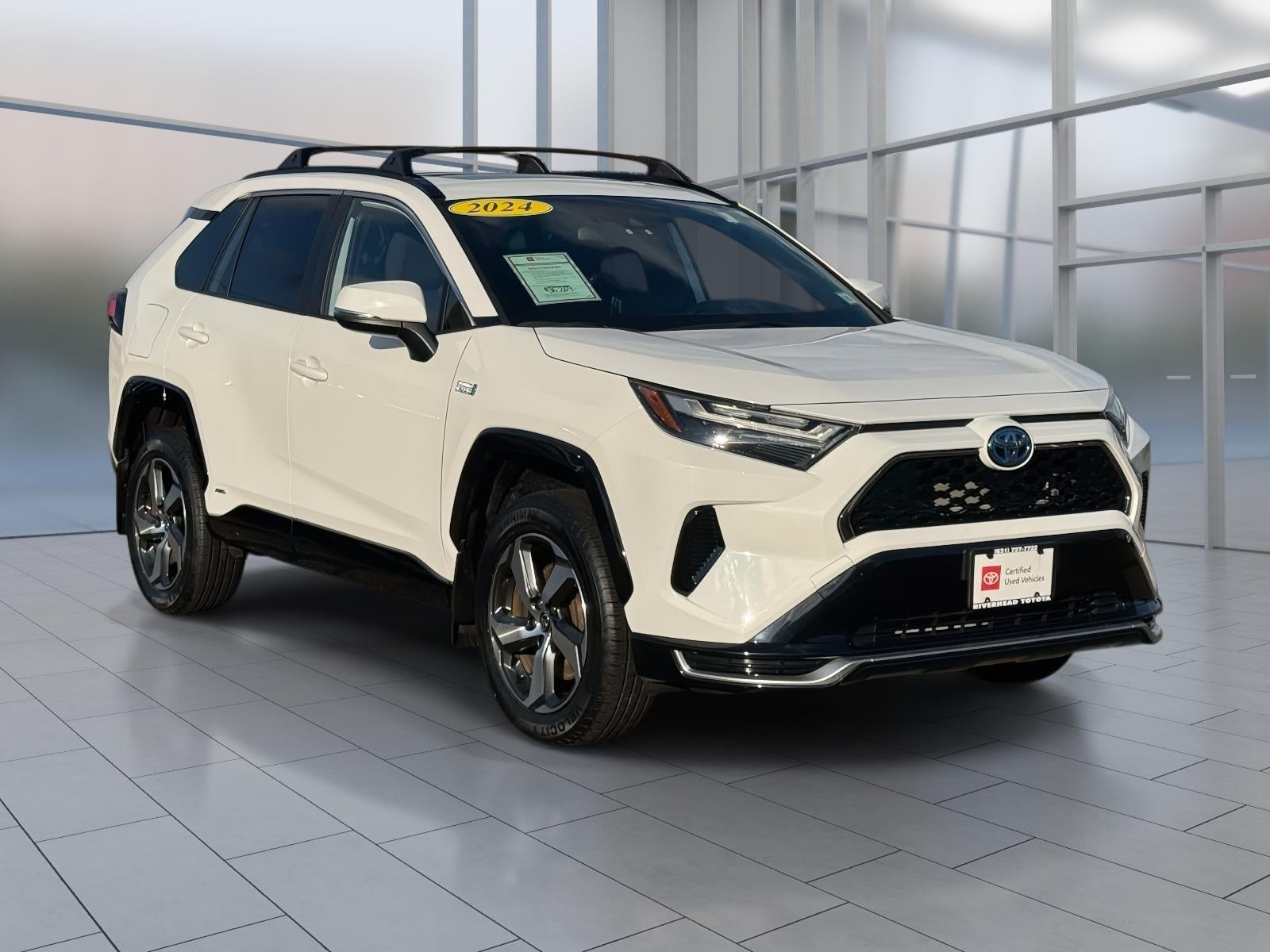 2024 Toyota RAV4 Prime SE