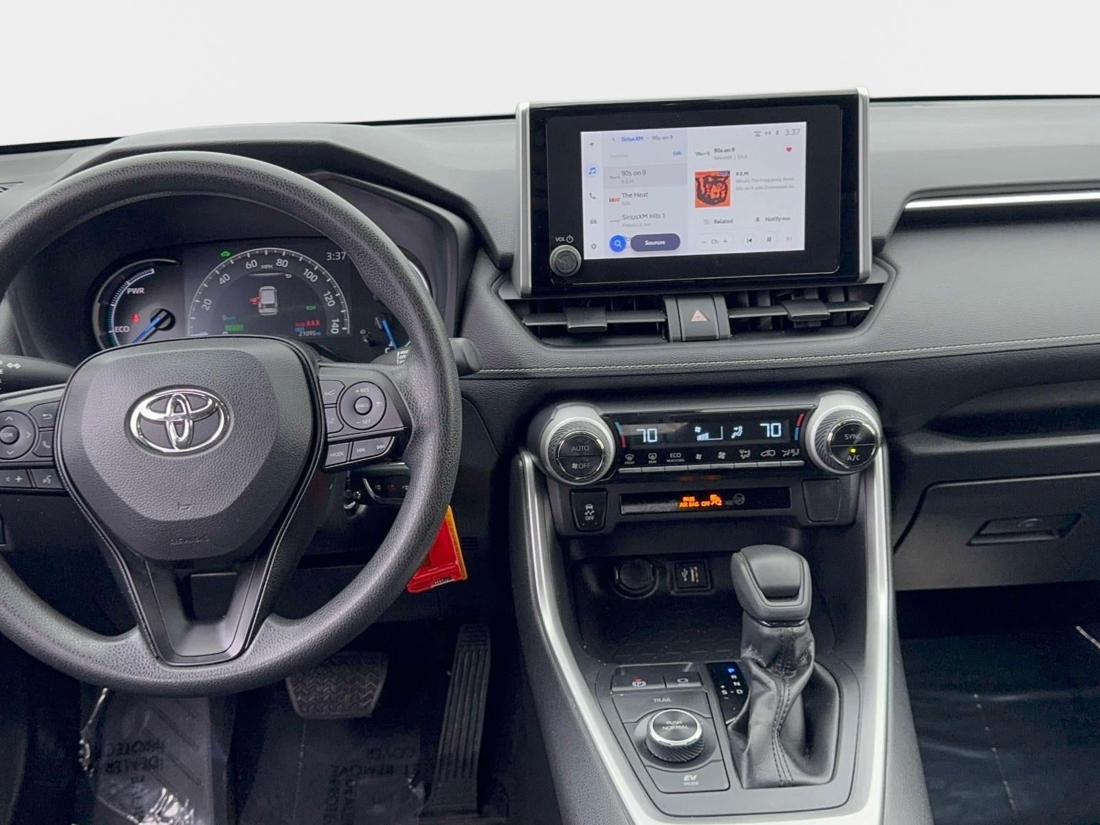 2023 Toyota RAV4 Hybrid LE