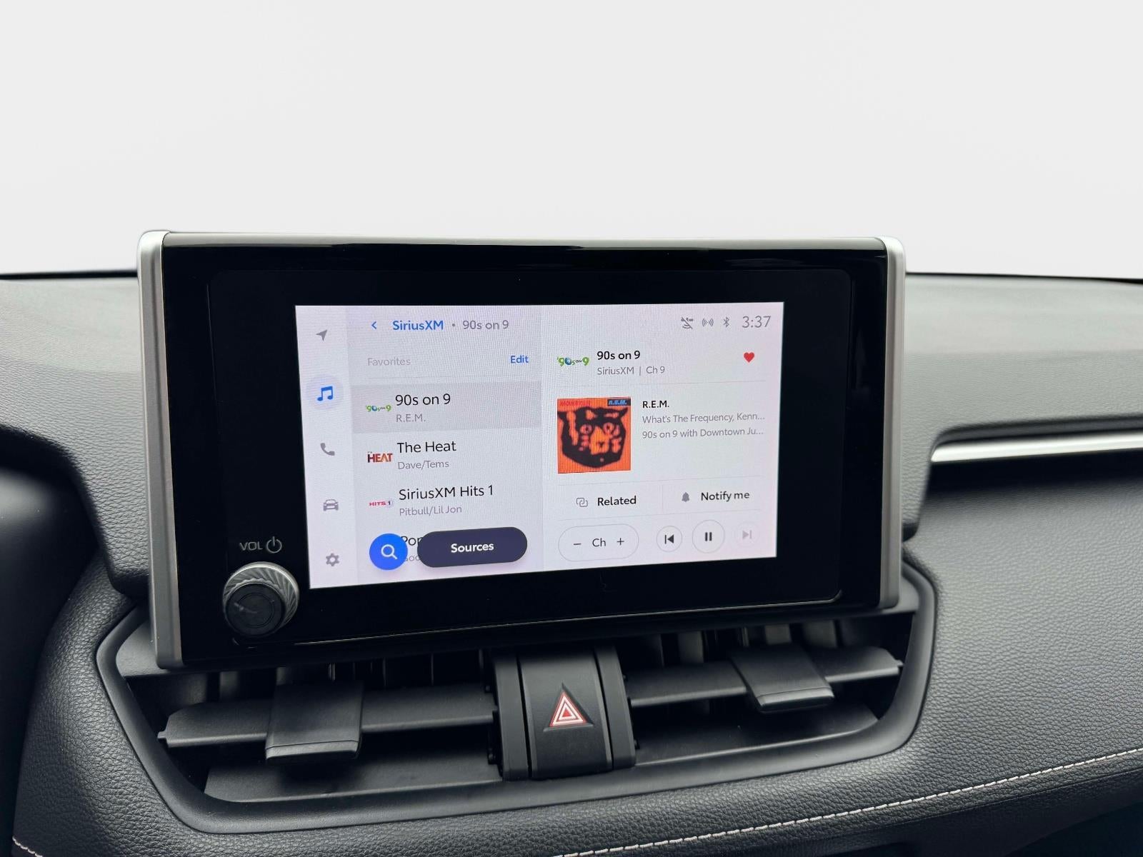 2023 Toyota RAV4 Hybrid LE