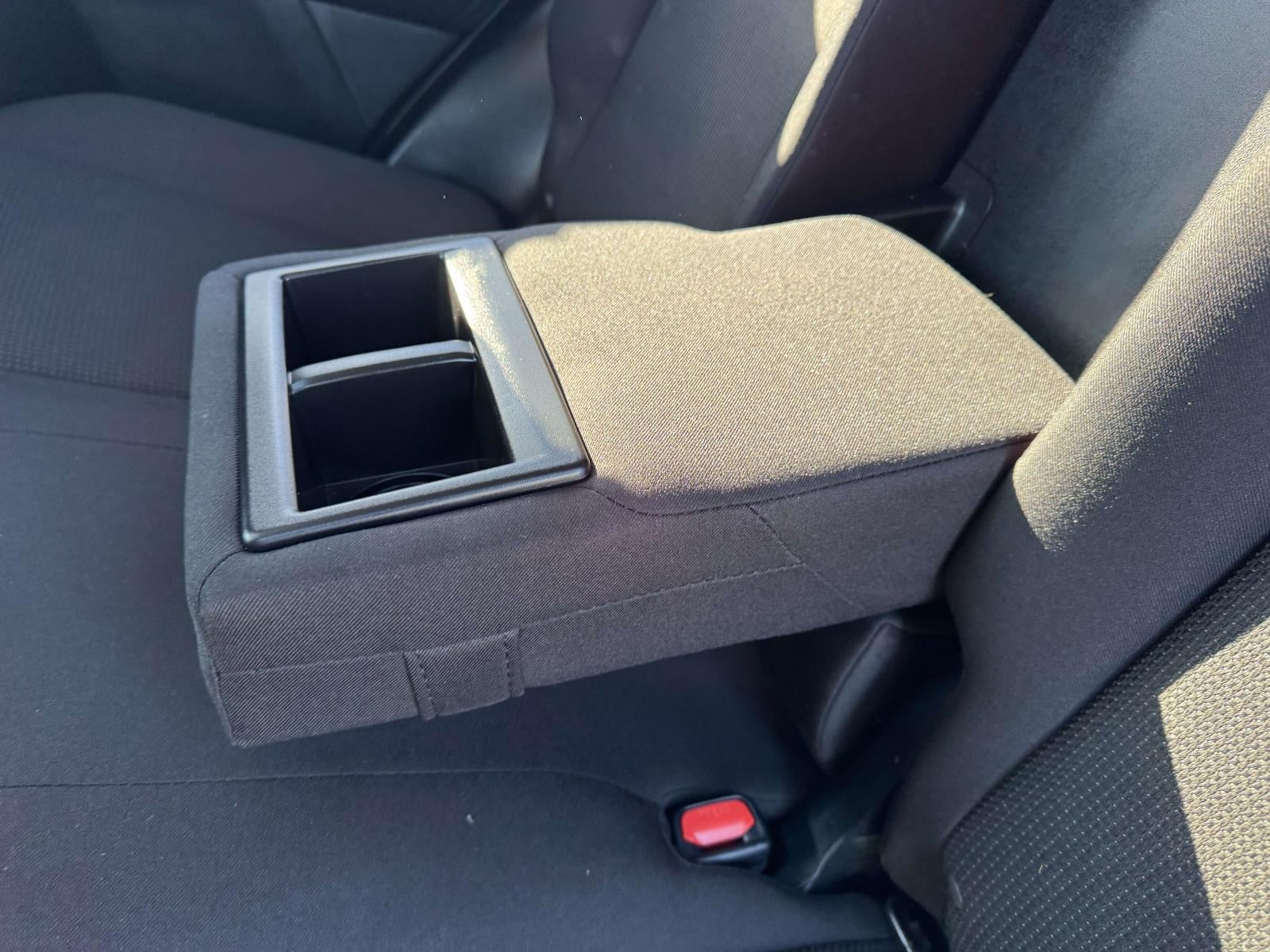 2018 Toyota RAV4 Hybrid XLE