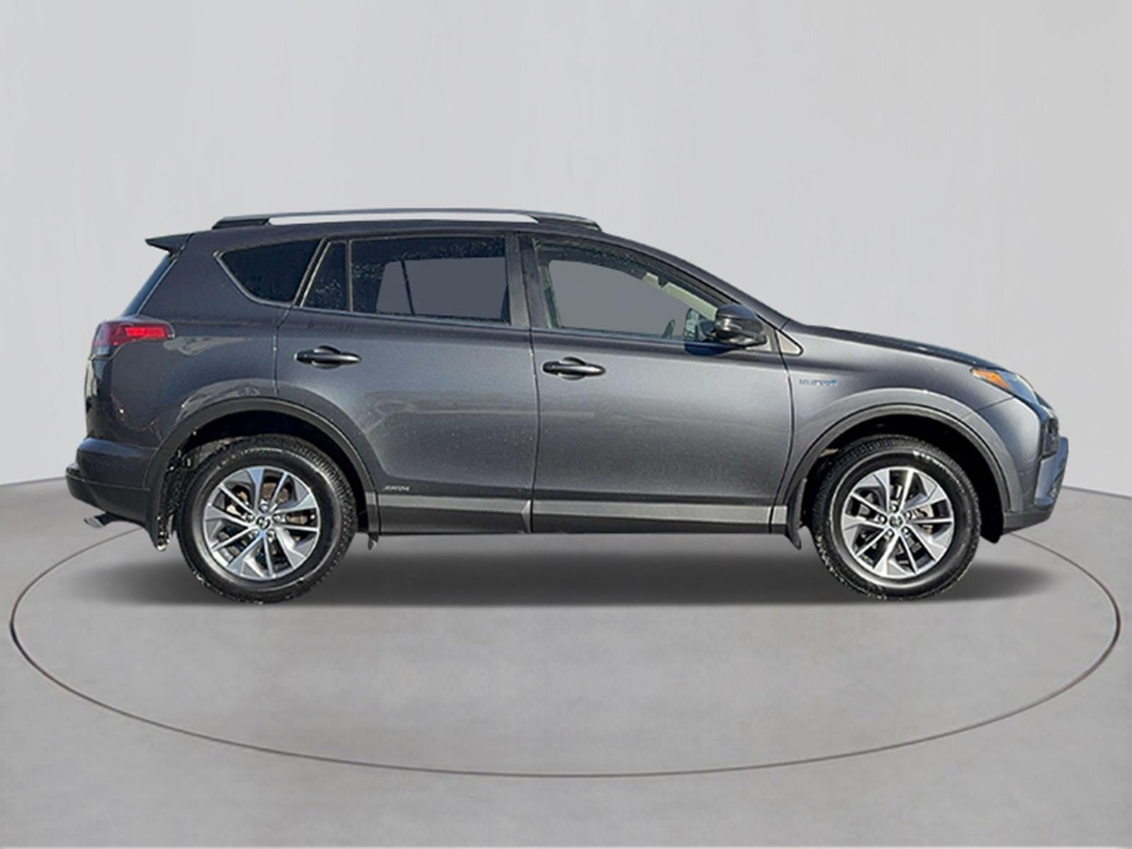 2018 Toyota RAV4 Hybrid XLE