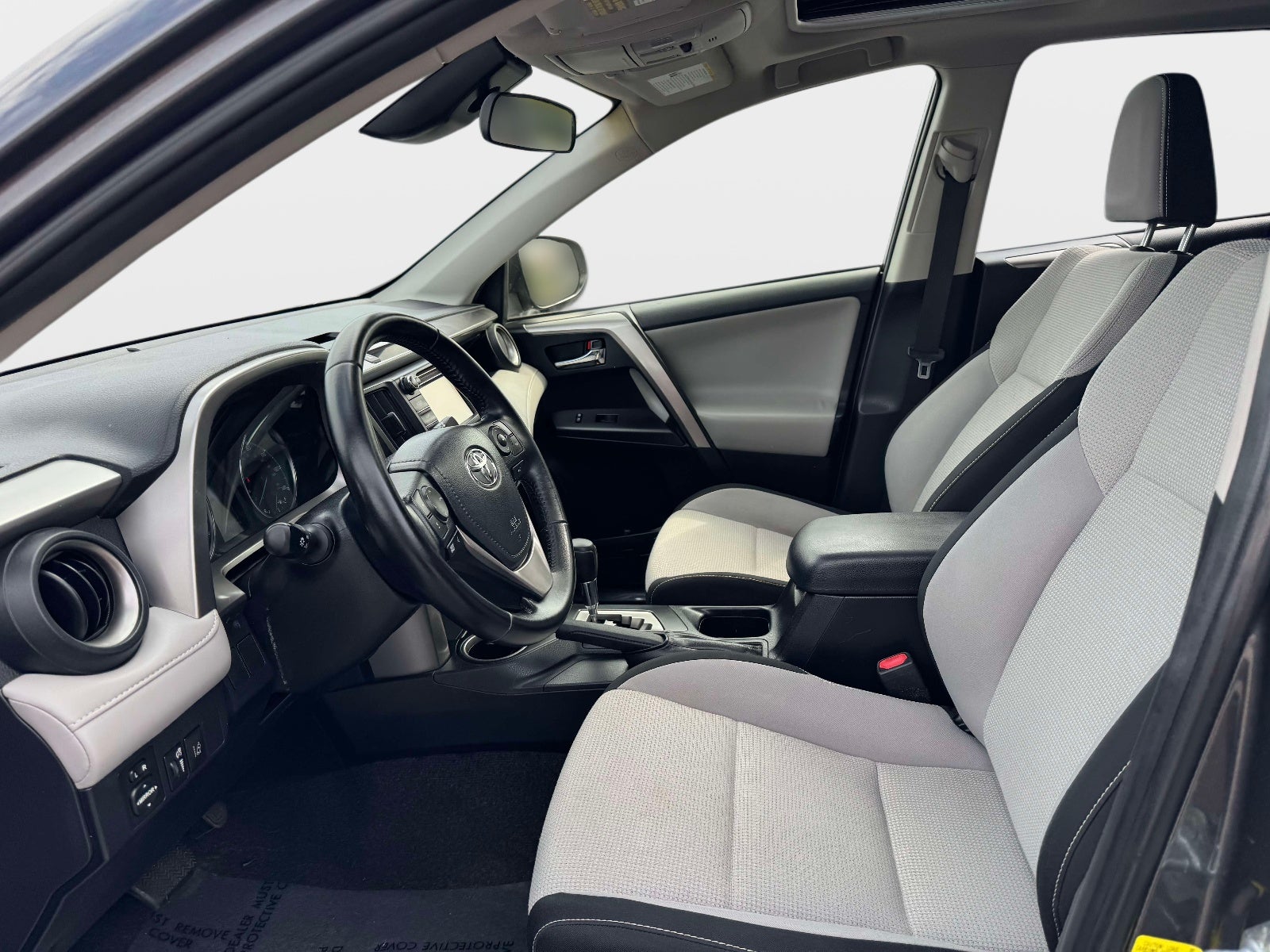 2017 Toyota RAV4 Hybrid XLE