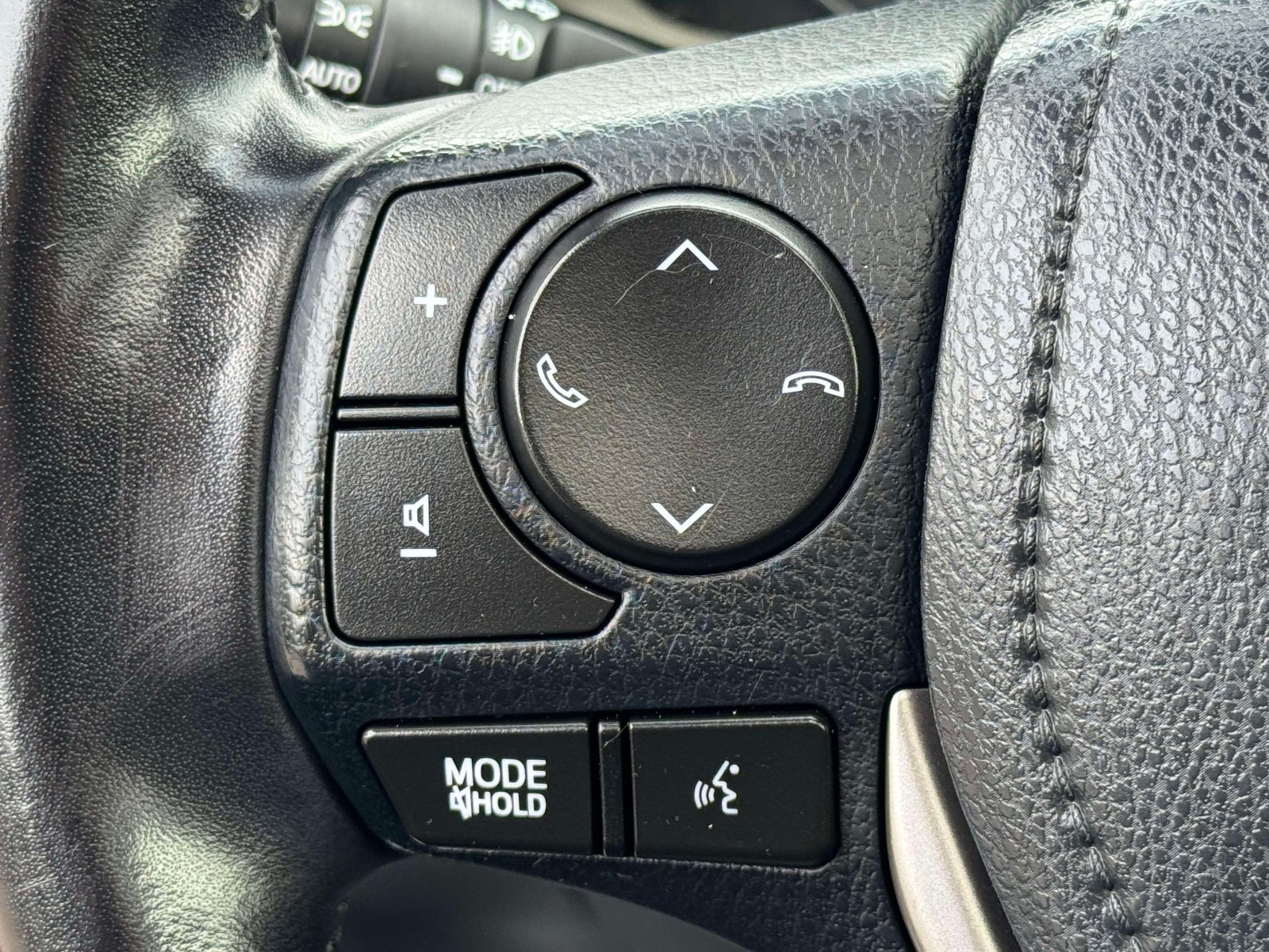 2017 Toyota RAV4 Hybrid XLE