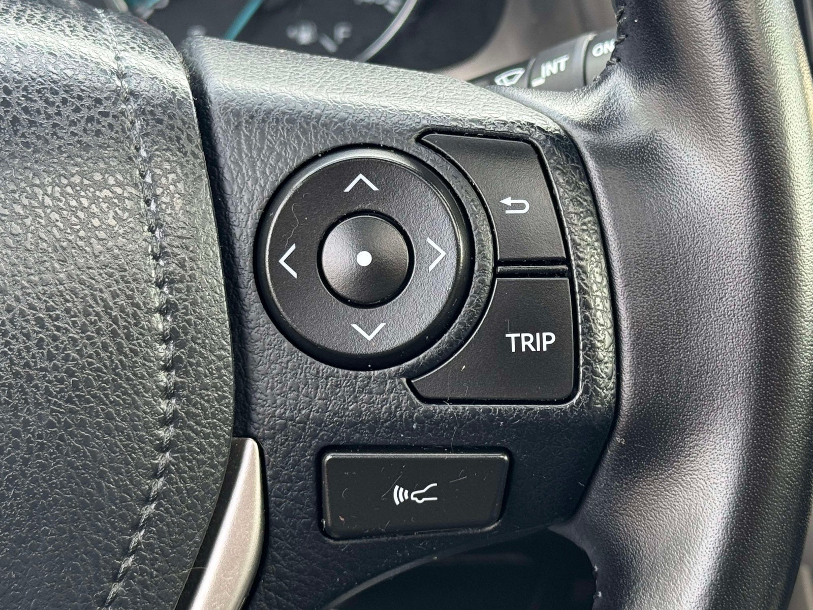 2017 Toyota RAV4 Hybrid XLE