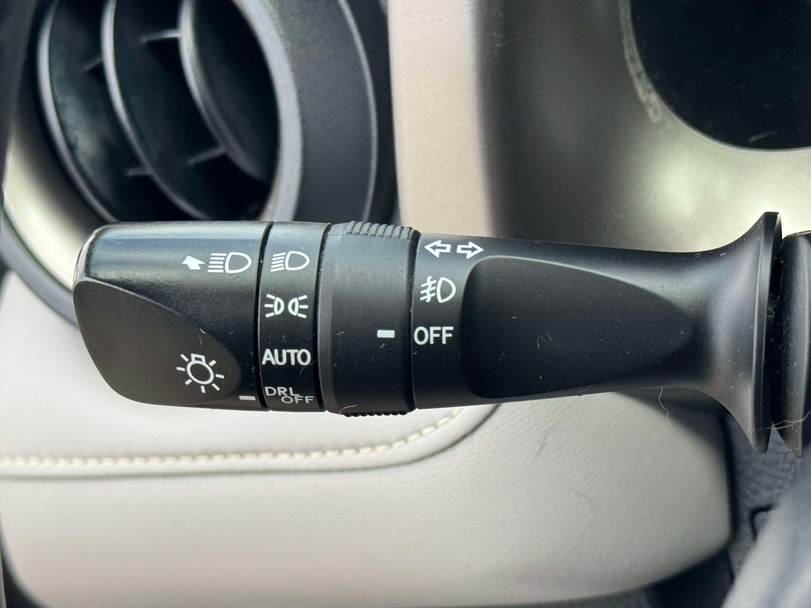 2017 Toyota RAV4 Hybrid XLE