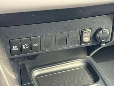 2017 Toyota RAV4 Hybrid XLE