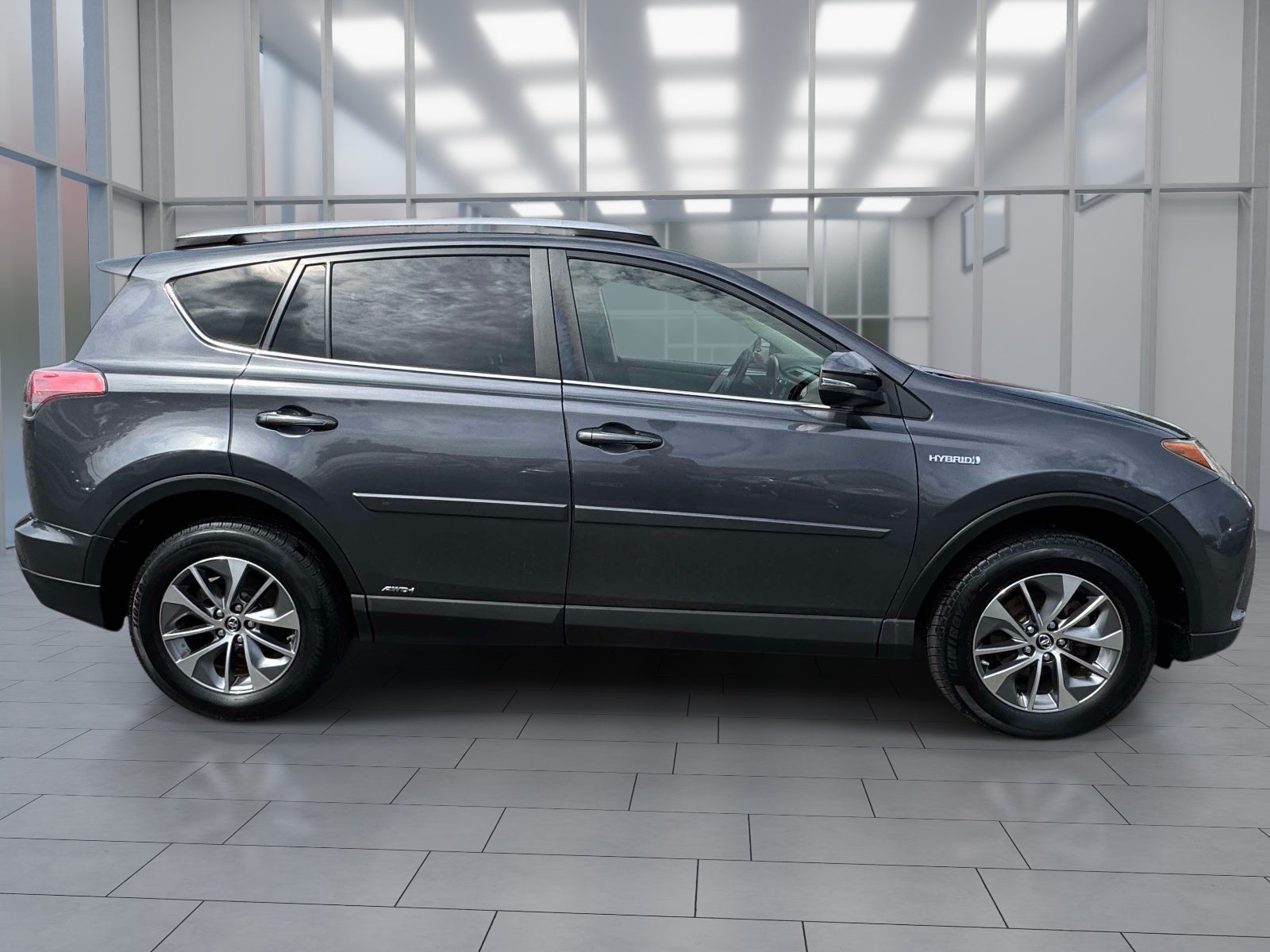 2017 Toyota RAV4 Hybrid XLE