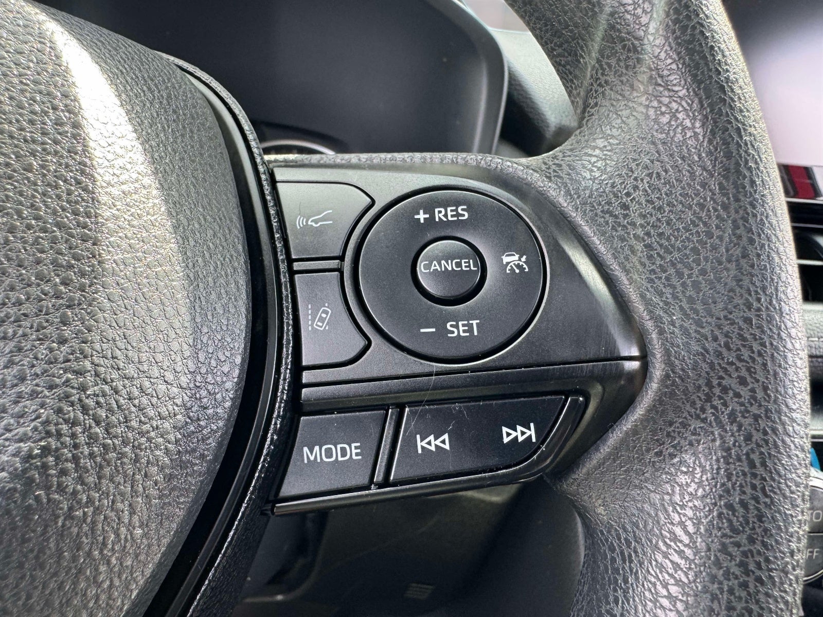 2019 Toyota RAV4 Hybrid XLE