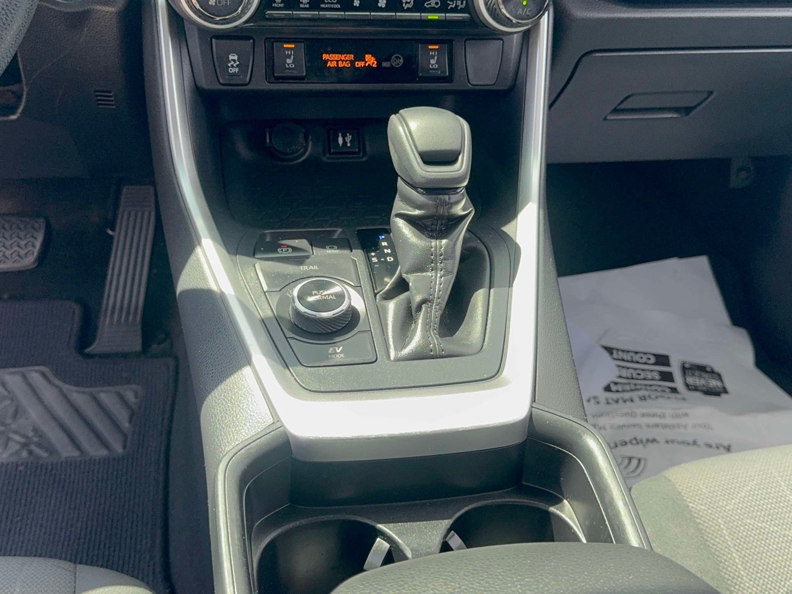 2019 Toyota RAV4 Hybrid XLE