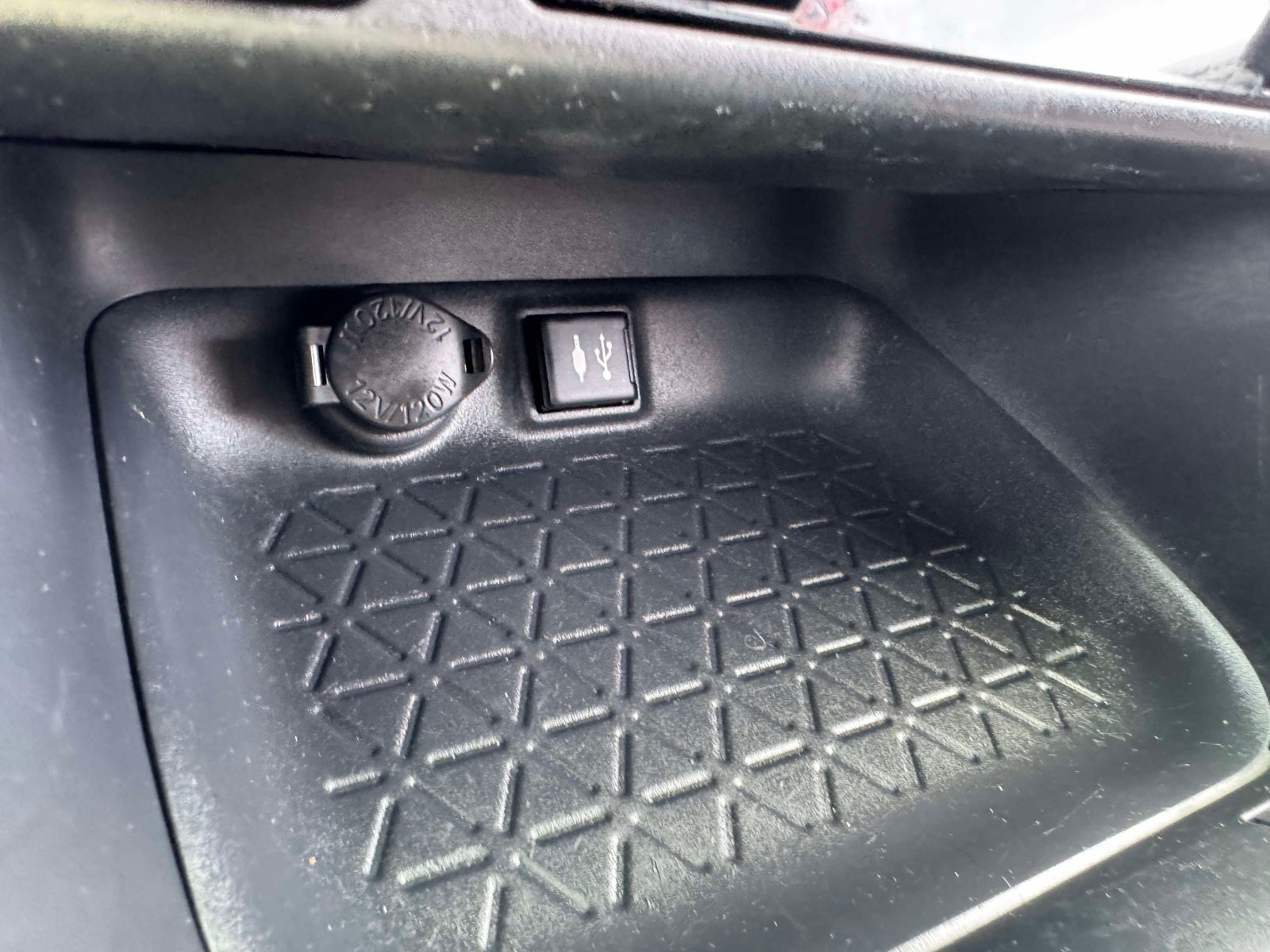 2019 Toyota RAV4 Hybrid XLE