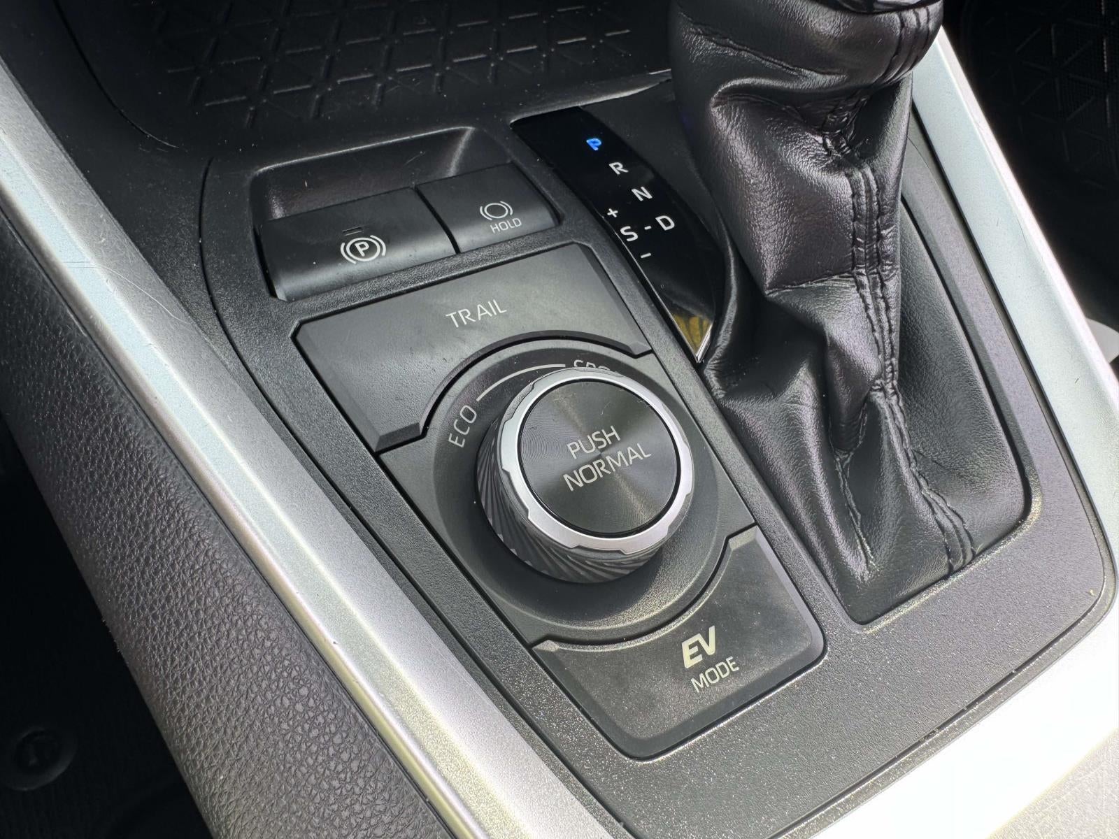 2019 Toyota RAV4 Hybrid XLE