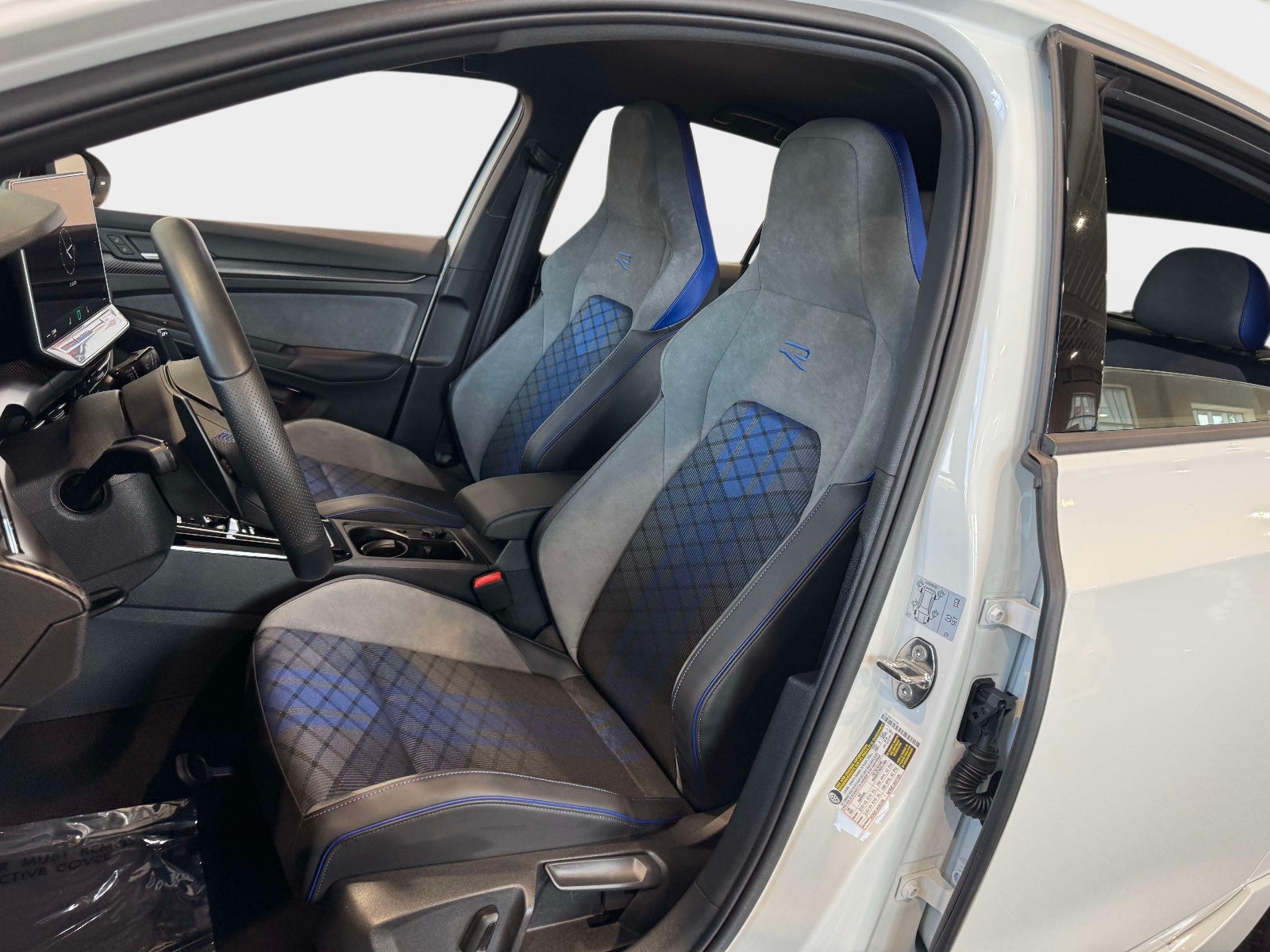 2025 Volkswagen Golf R 2.0T