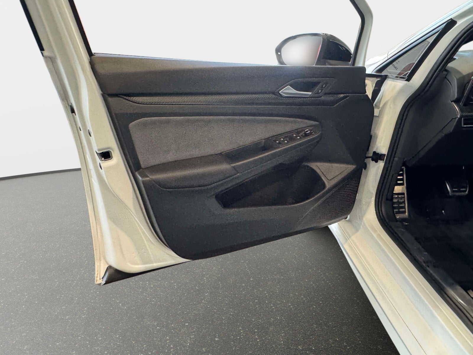 2025 Volkswagen Golf R 2.0T