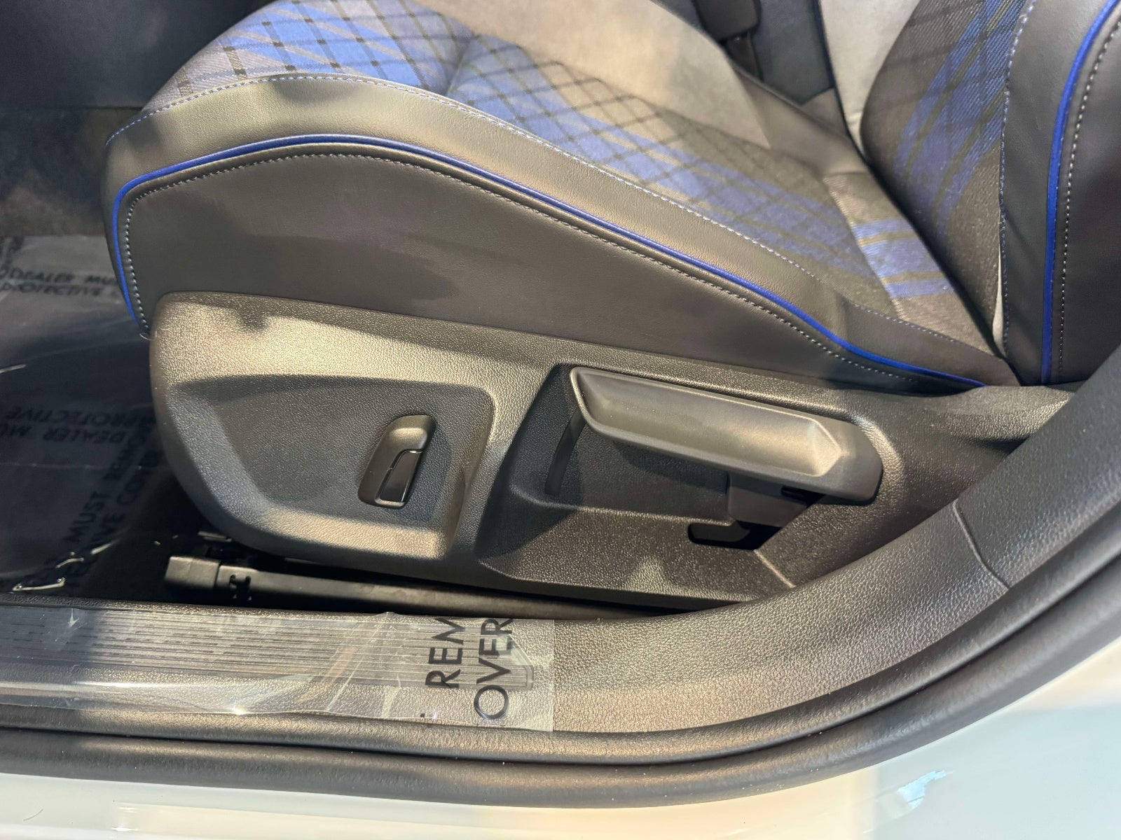 2025 Volkswagen Golf R 2.0T