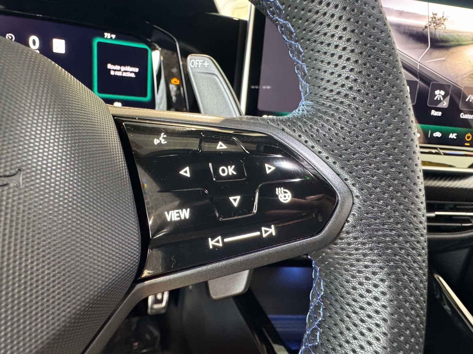 2025 Volkswagen Golf R 2.0T