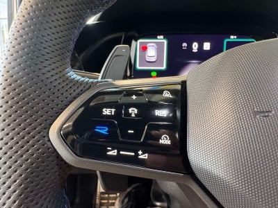 2025 Volkswagen Golf R 2.0T