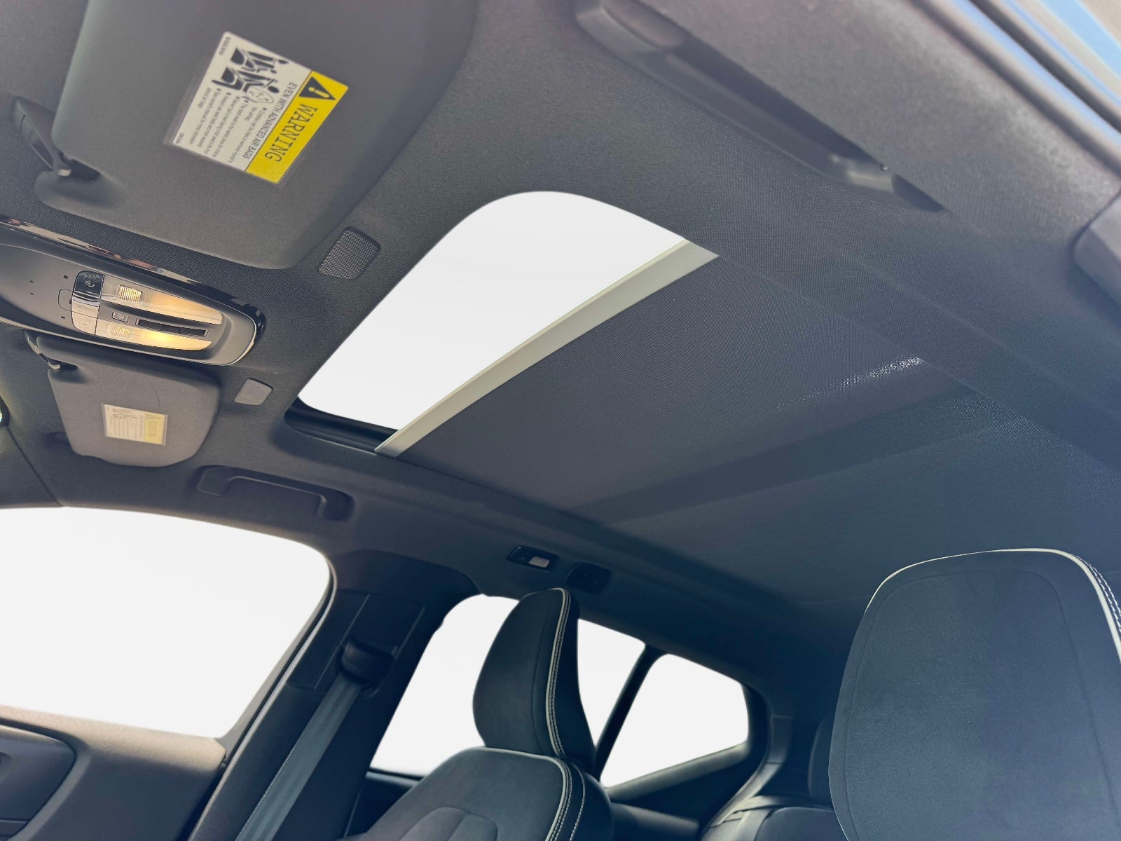 2021 Volvo XC40 Recharge Pure Electric P8